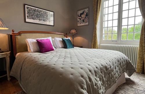 Douville Casa | Château de la Forge