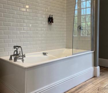 Douville Casa | Château de la Forge