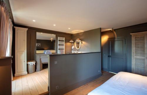 Magny-Cours Cama Y Desayuno | Château de Planchevienne
