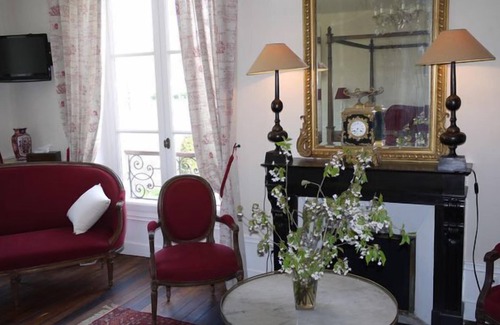 Pommeuse Cama Y Desayuno | Château de Pommeuse