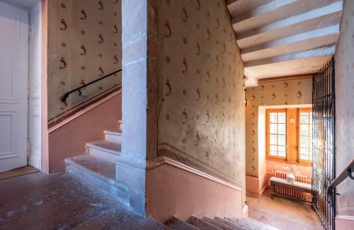 Hurigny Cama Y Desayuno | Château de Salornay