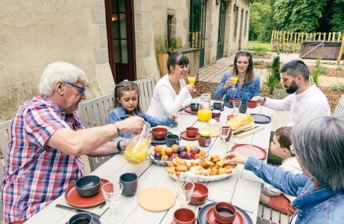 La Rabateliere Casa | Château historique avec jardin, spa et salle de sport, idéal pour séminaires ou séjours détente - FR-1-426-516