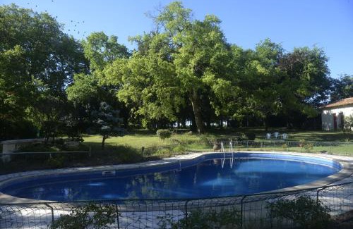 Labarde Casa | Château Rosemont - Grande maison familiale campagne dans le Médoc avec piscine et tennis à 15 mn Bordeaux