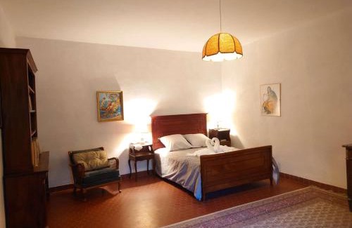 Bollene Casa | Château Rouge - petit château avec piscine - 8 chambres