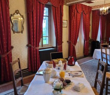 Condal Cama Y Desayuno | Château St Sulpice Chambre Porcelaine