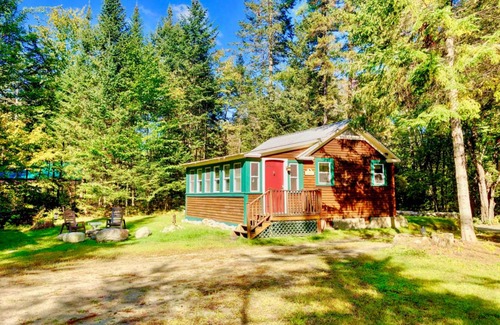 Franconia Casa | CH Adorable cottage in Franconia minutes from Cannon, Franconia Notch! Fire Pit, wifi, laundry