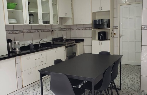 Rio Pequeno Casa | Charming 2-bedroom house in fabulous Bairro Rio Pequeno Camboriú with AC, WiFi