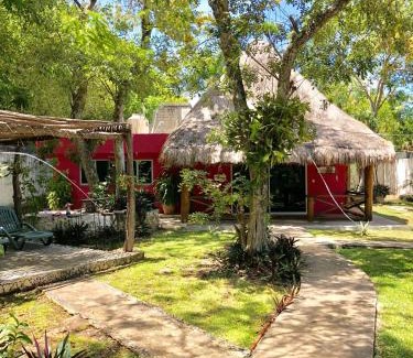 Alfredo V. Bonfil Casa | Ch'ejum bungalow