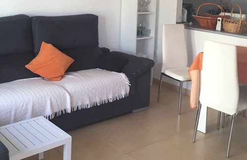 Alhama de Murcia Casa | Cheerful townhouse with porch and jacuzzi