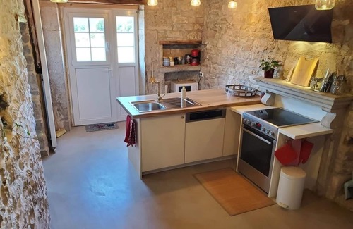 Cezia Cabaña | Charming gite "Le paradis du Jura" located in an oasis of peace and nature.