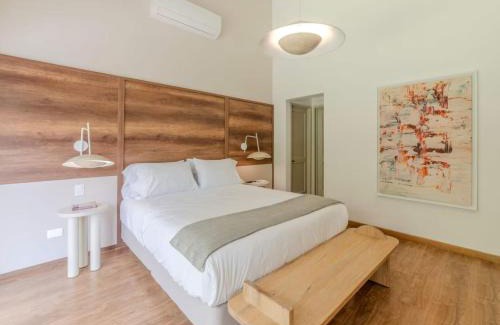 Alejandria Casa | CH65 Luxury 5BR Villa Jacuzzi Garden de Oro