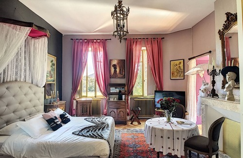 Saint-Bertrand-de-Comminges Otro | Chateau life on the banks of the Garonne