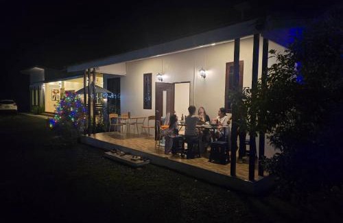 Nakhon Nayok Cama Y Desayuno | Chaba1