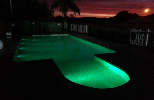 Salto de Pirapora Casa | Granja en Pirapora SALTO CON PISCINA