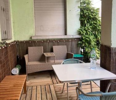 Mulhouse Apartamento | CHACHACHA appartement de charme, calme,balcon 5pers 4étoiles, patio
