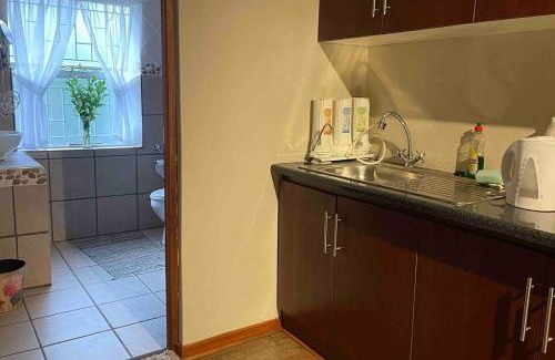 Langenhoven Park Apartamento | Chadré Guesthouse