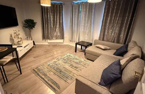 West Thurrock Apartamento | Chafford Hundred's Premier 2-Bedroom Apartment