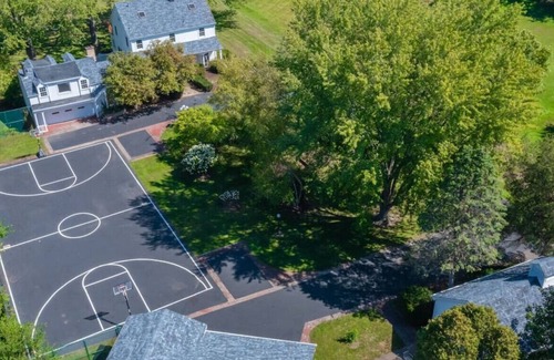 McHenry Casa | Chain O'Lakes Group Getaway-The Johnsburg Estate