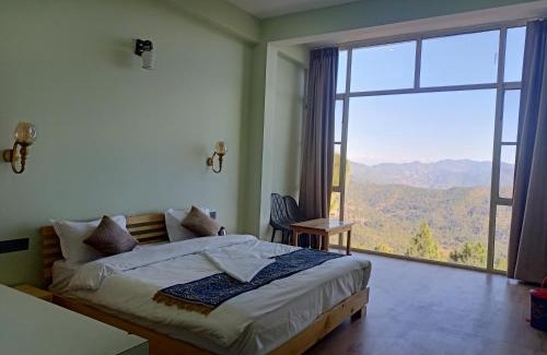 Almora Hotel | Chaitanya Himalayan Majesty