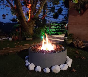 Recanto Araucaria Casa | Chalé Alecrin, lançamento em conforto e estilo!
