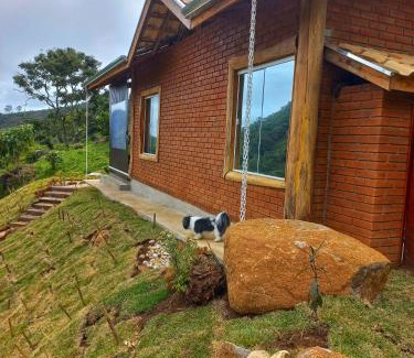 Sapucai-Mirim Chalet De Esquí | Chalé Araucária- Vale das Pedras MG
