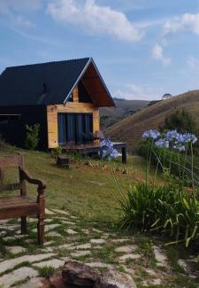 Campos do Jordao Chalet De Esquí | Chalé Canário com Lareira, Hidromassagem Acima das Nuvens