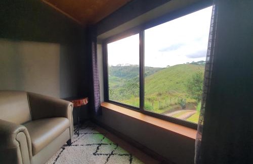 Campos do Jordao Chalet De Esquí | Chalé Canário com Lareira, Hidromassagem Acima das Nuvens