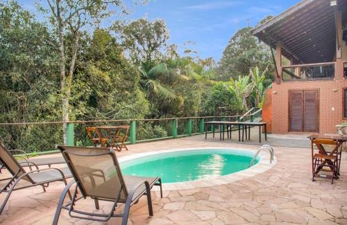Taquacetuba Chalet De Esquí | Chalé Cobertura no Lago Piscina Churrasqueira