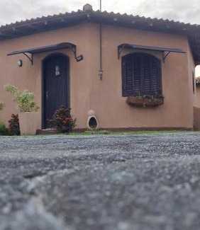 Rio das Ostras Casa | Chalé com 2 quartos a Beira Mar