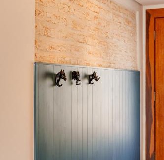 Buenopolis Chalet De Esquí | Chalé com Banheira e Vista no Centro de Monte Verde