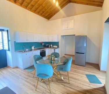 Praia da Vitoria Chalet De Esquí | Chalé da Ribeira