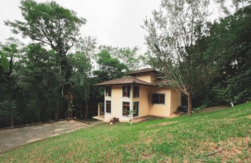 Carapicuiba Chalet De Esquí | Chalé Encantador na Granja Viana