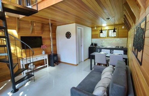 Canela Chalet De Esquí | Chalé Magia das Hortênsias, relaxe na hidromassagem!
