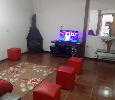 Jardim Nova Suica Chalet De Esquí | Chalé para casal com lareira