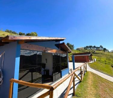 Santo Antonio do Pinhal Chalet De Esquí | Chalés Mil Mudas da Mantiqueira - Hidro dupla, lareira interna e vista espetacular