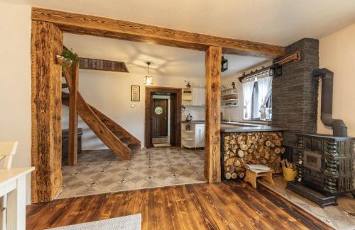 Hnusta Chalet De Esquí | Chalúpka Polom