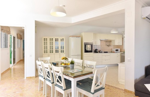 Playa del Inglés Chalet De Esquí | Chalet Golden Sahara by VillaGranCanaria
