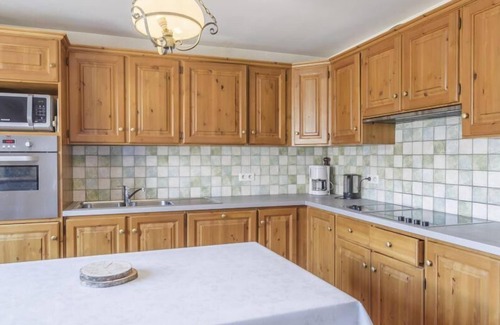 Saint-Marcel Chalet De Esquí | Chalet, balcón, chimenea o estufa a leña, parking, tv, local para esquís, 130m²