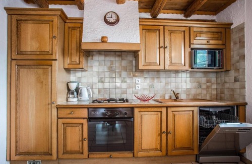 Saint-Marcel Chalet De Esquí | Chalet, terraza, balcón, chimenea o estufa a leña, parking, tv, local para esquís, 120m²