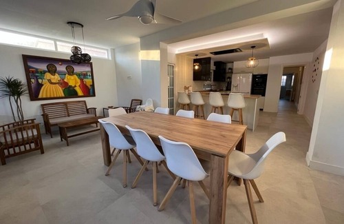 Griñón Chalet De Esquí | Chale A Estrenar! Piscina Chimenea Y BBQ