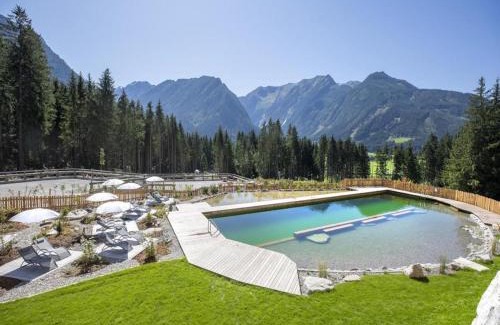 Schonbach Chalet De Esquí | Chalet Stay near Krimml Waterfalls