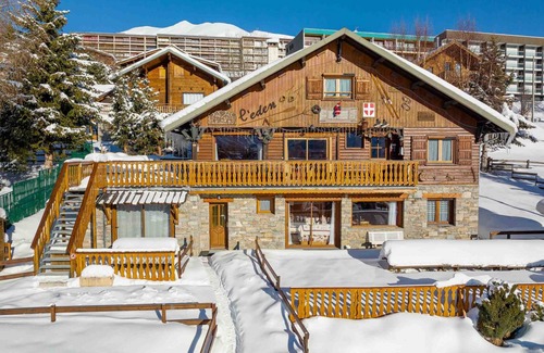 La Toussuire Chalet De Esquí | Chalet 'Rdc 110 M2 - Très Proche Des Pistes' con vistas a la montaña, terraza privada y Wi-Fi
