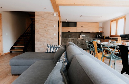 La Toussuire Chalet De Esquí | Chalet 'Germain Ski Lodge' with Balcony and Wi-Fi