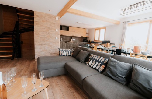La Toussuire Chalet De Esquí | Chalet 'Germain Ski Lodge' with Balcony and Wi-Fi