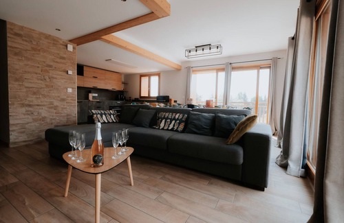 La Toussuire Chalet De Esquí | Chalet 'Germain Ski Lodge' with Balcony and Wi-Fi