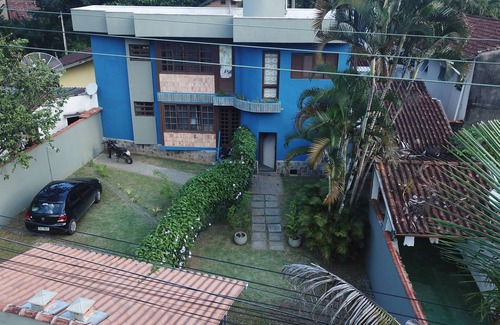 Praia da Enseada Chalet De Esquí | CHALE TÉRREO 230 METROS DE LA PLAYA DE LA ENSEADA y 3 MINUTINOS DE LA ARENA.