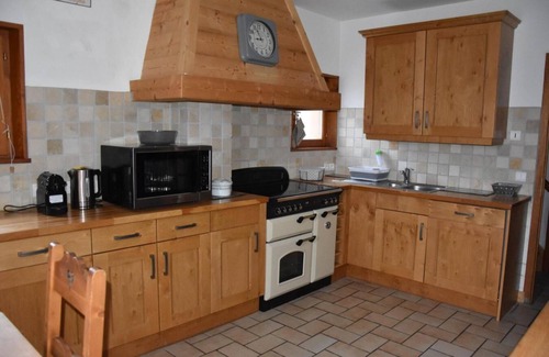 Pralognan-la-Vanoise Chalet De Esquí | Chalet, terraza, balcón, parking, tv, local para esquís, 200m², Pralognan-la-Vanoise