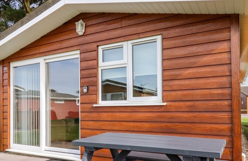 Padstow Cabina | CHALET 119, family friendly, with a garden in St Merryn