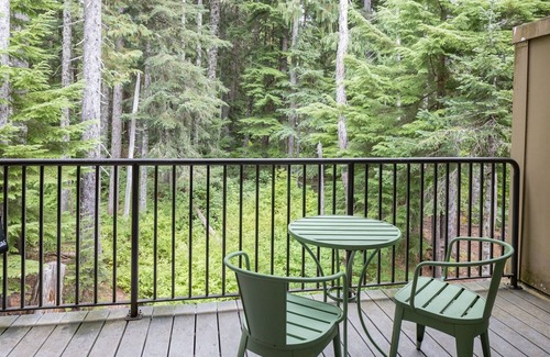 Government Camp Chalet De Esquí | Chalet 127 at the Official Collins Lake Resort