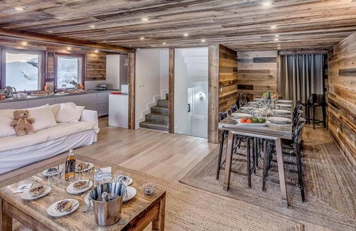 Les Brevieres Chalet De Esquí | Chalet, 200m del centro estación, vista pistas, chimenea o estufa a leña, tv, local para esquís